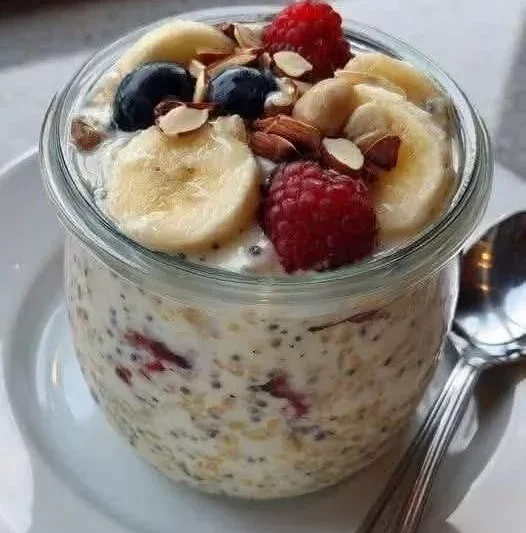 Anti-Inflammatory Overnight Oats,,